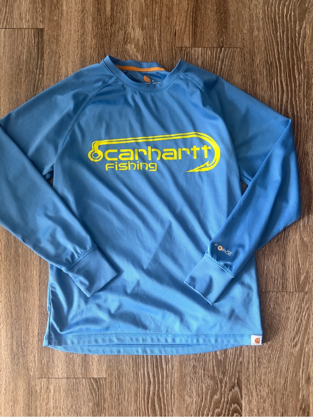 Carhartt Men’s Light Blue Long-Sleeve Fishing Rash Guard with Yellow Logo